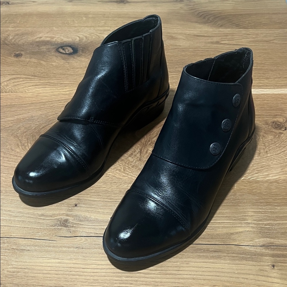 SOLD - Ariat Spat III Black Leather Ankle Boots Snap Closure Size 8.5 - Picture 2 of 12